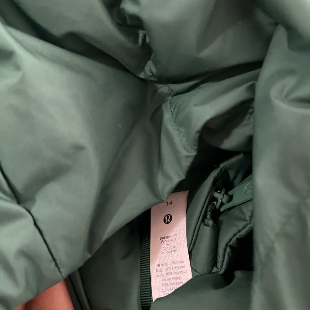 Lululemon Wunder Puff Jacket